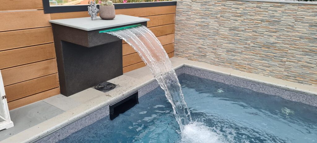 2m piscine - 4 - skimmer3